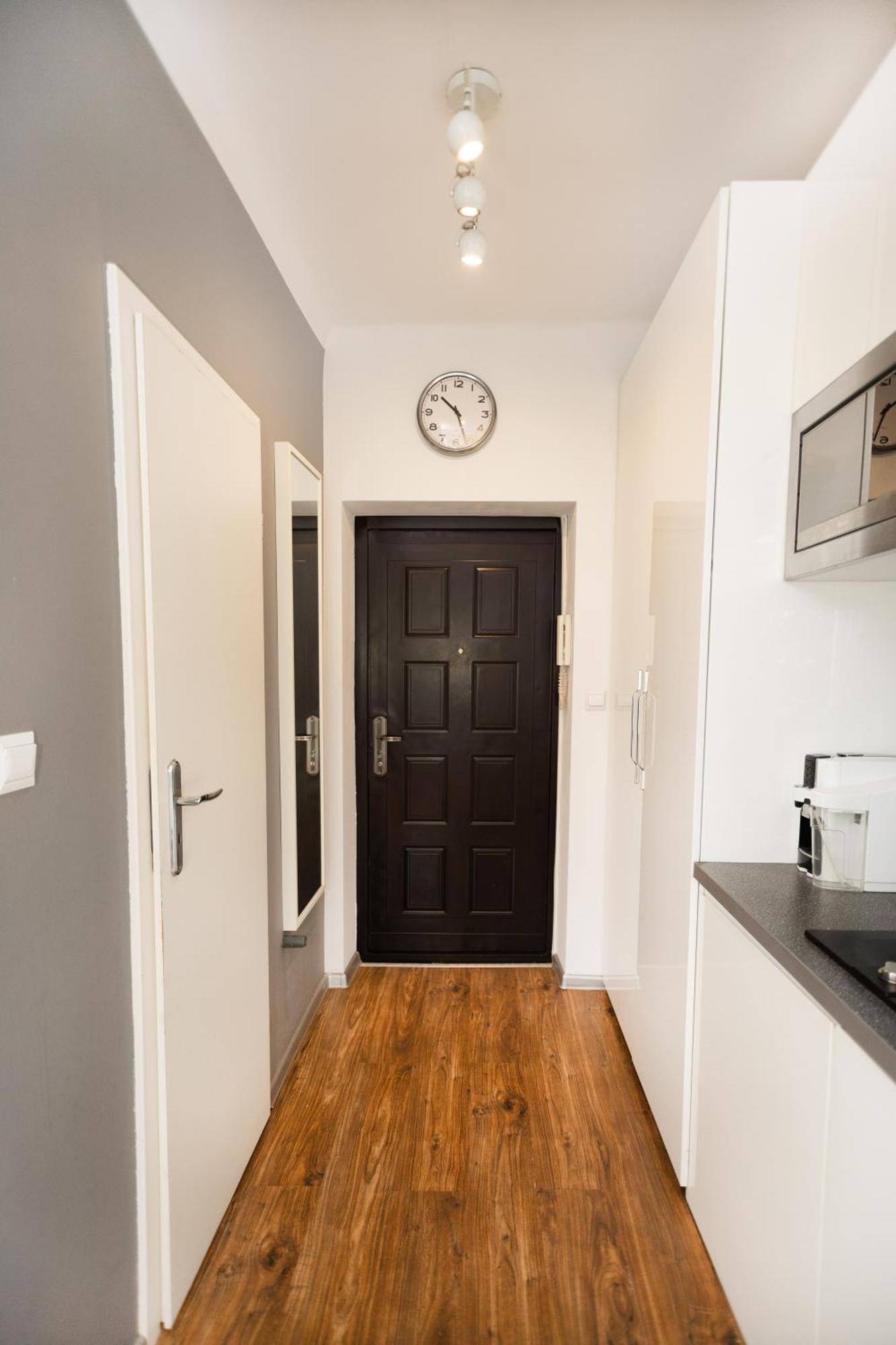 Cozy Studio Next To The Metro And City Center Warschau Exterior foto